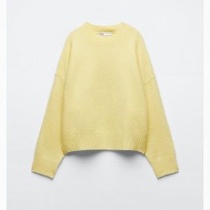 Zara light Yellow soft knit sweater. NWT